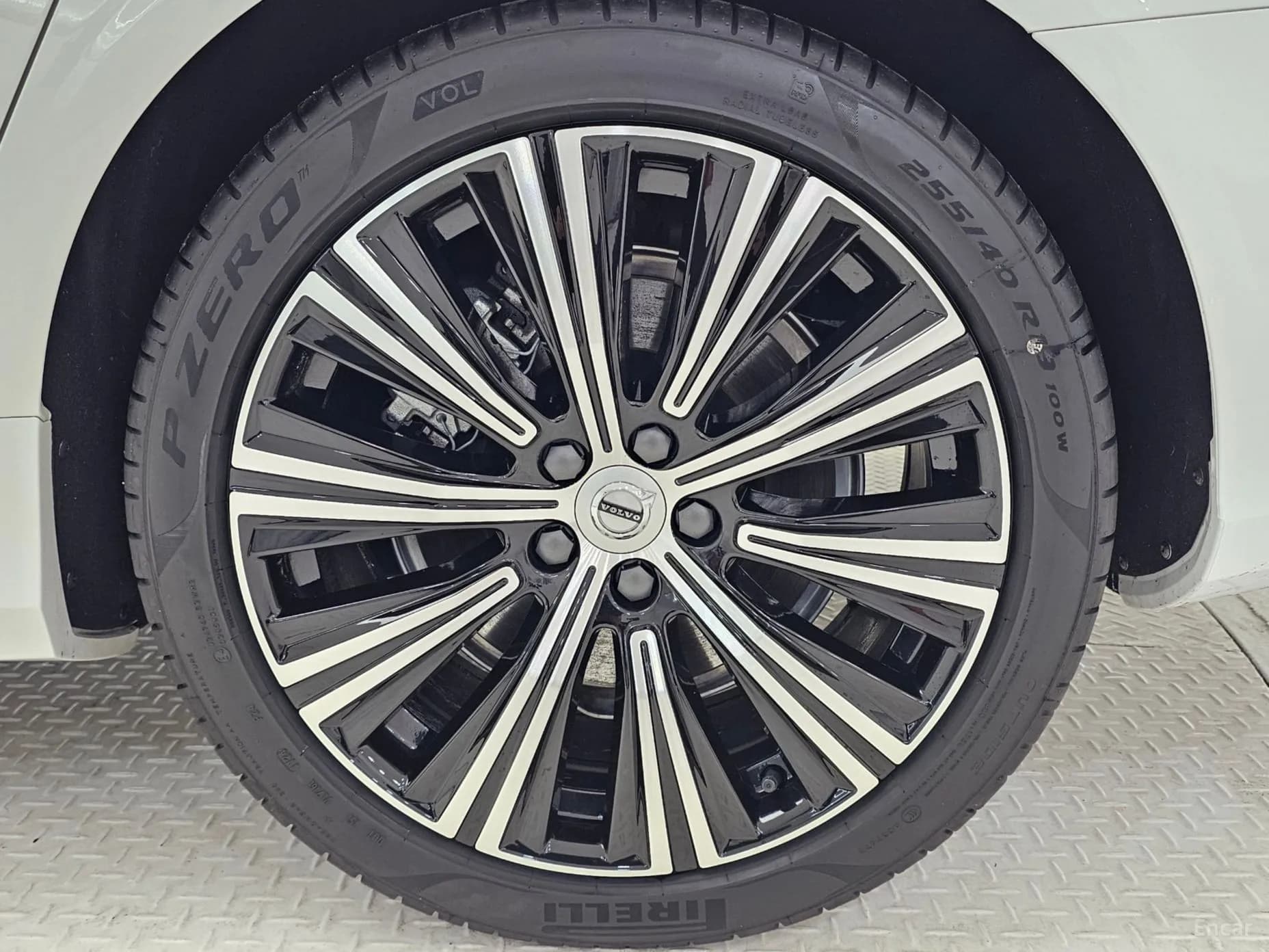 S90