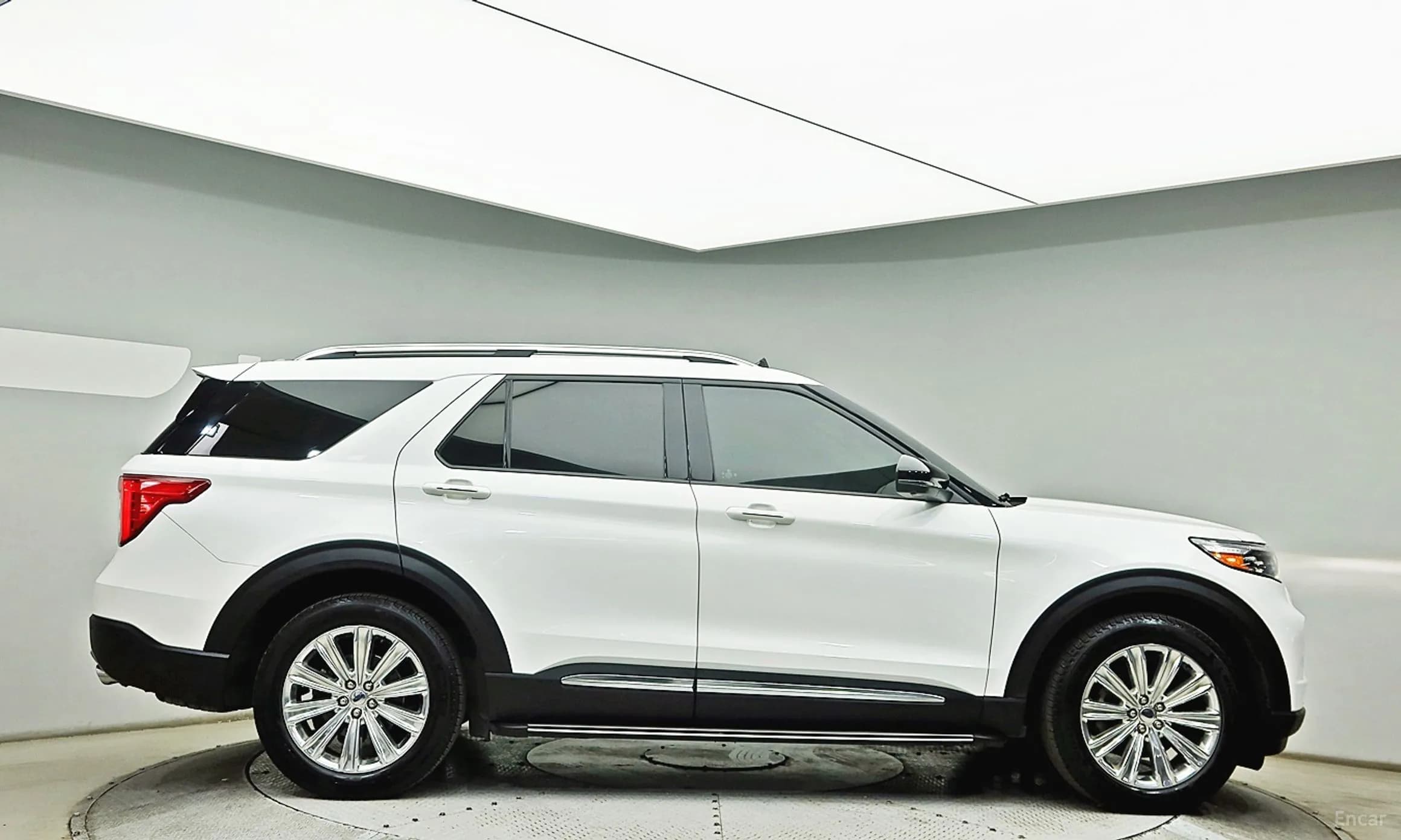 Explorer 6th Generation