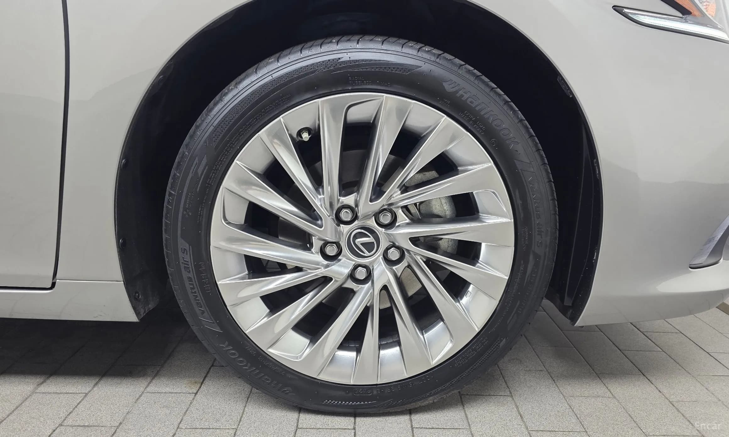 ES300h 7th Generation