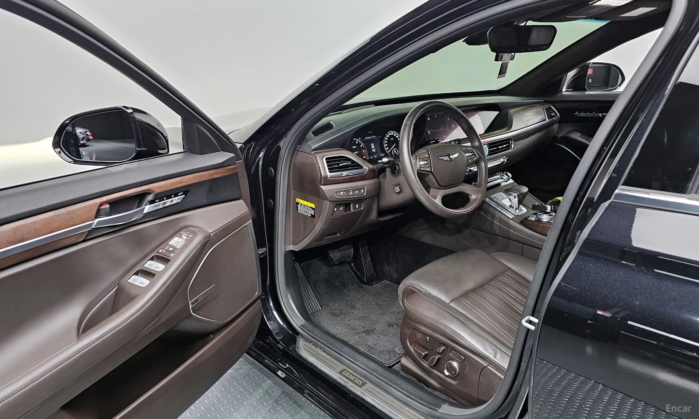 G90