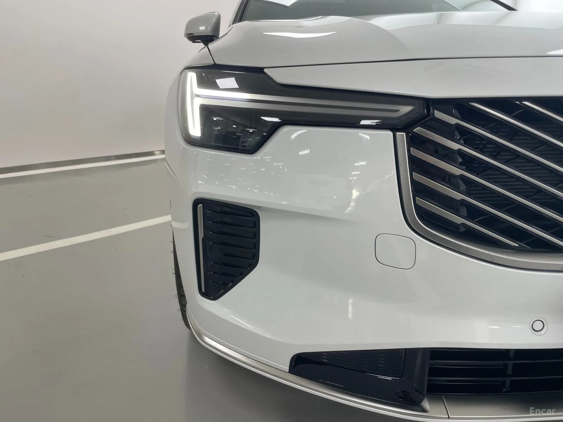 S90