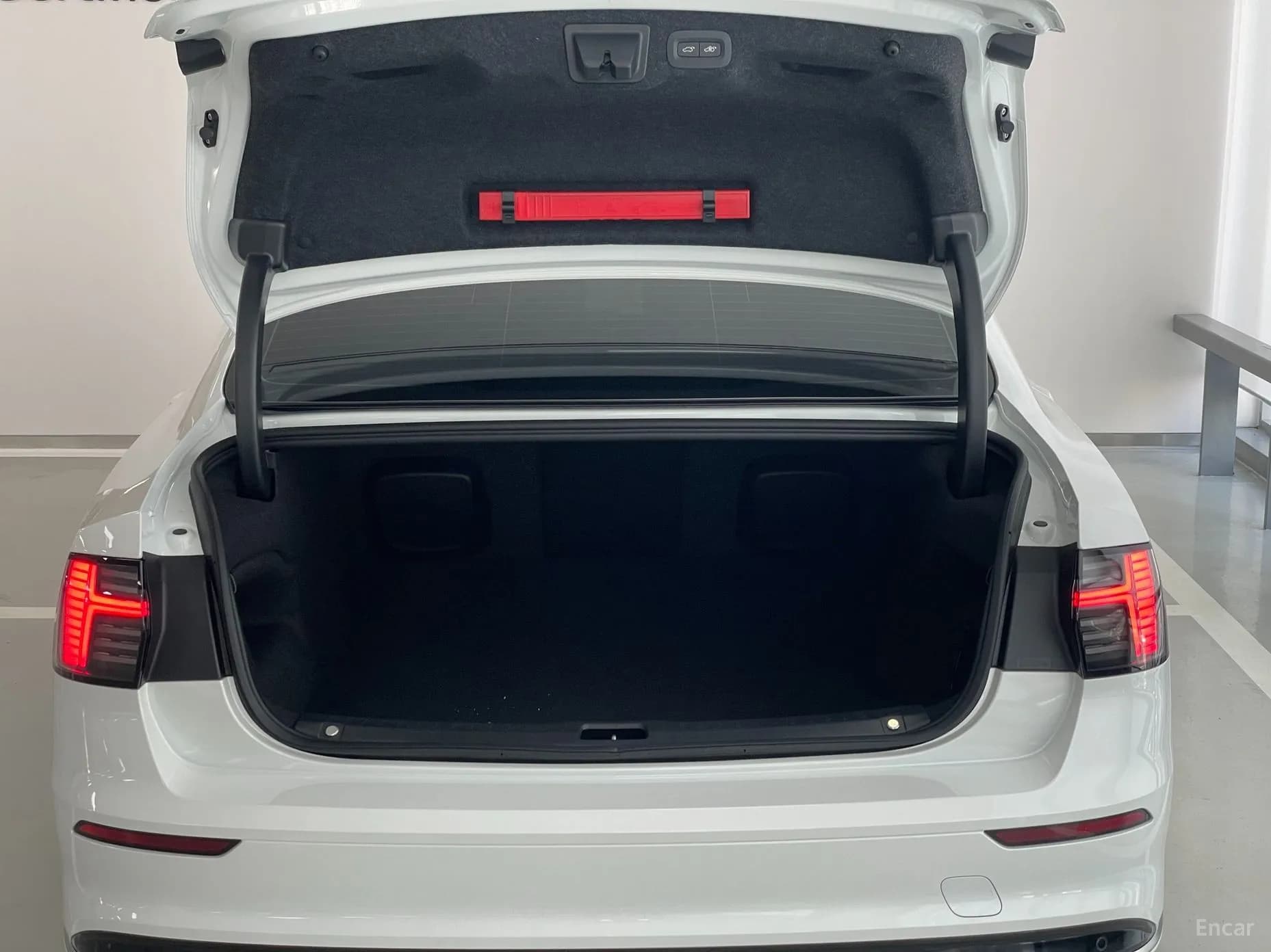 S90