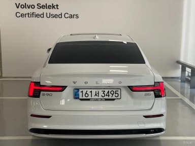 S90