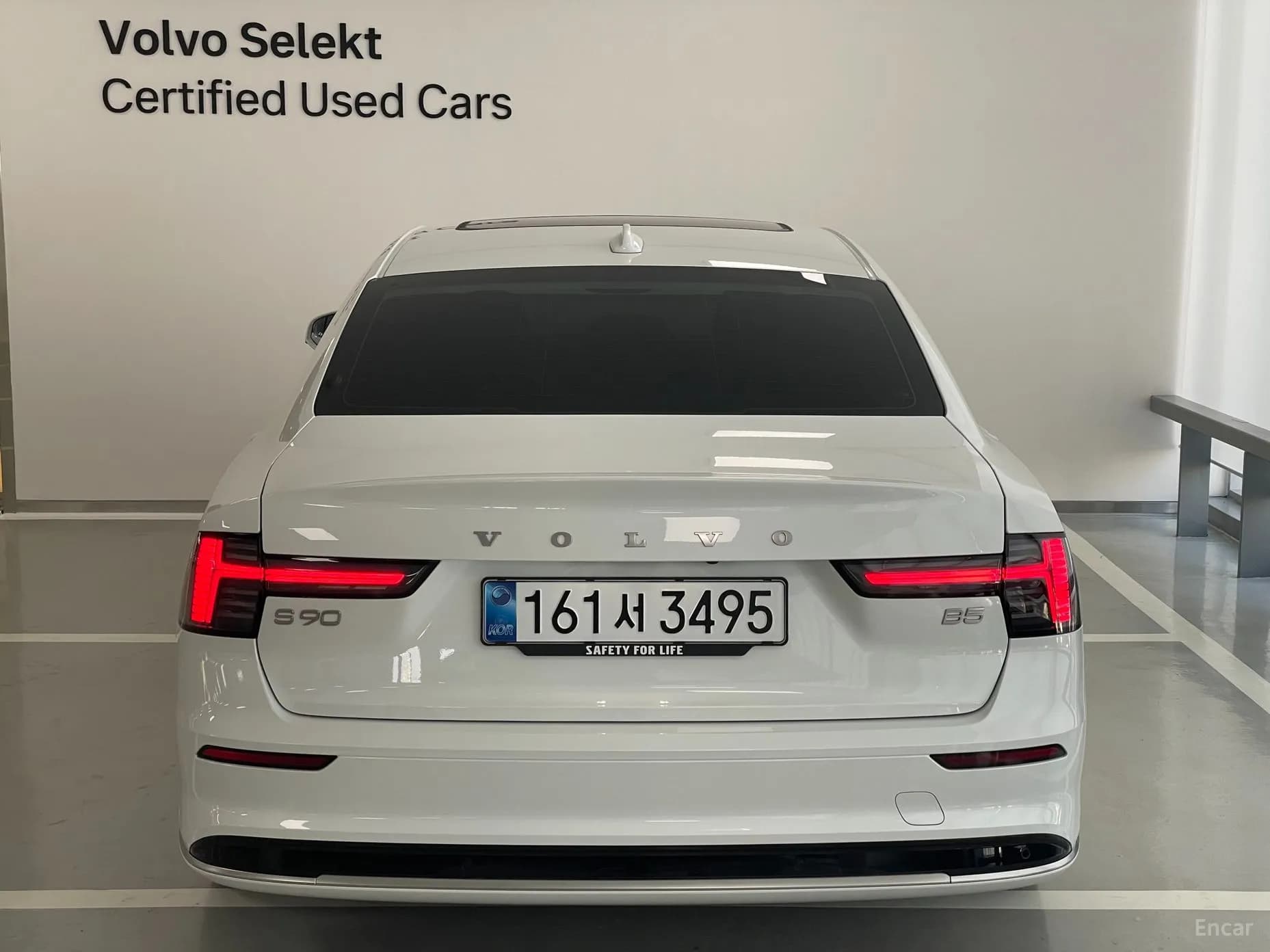 S90