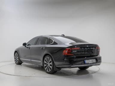 S90