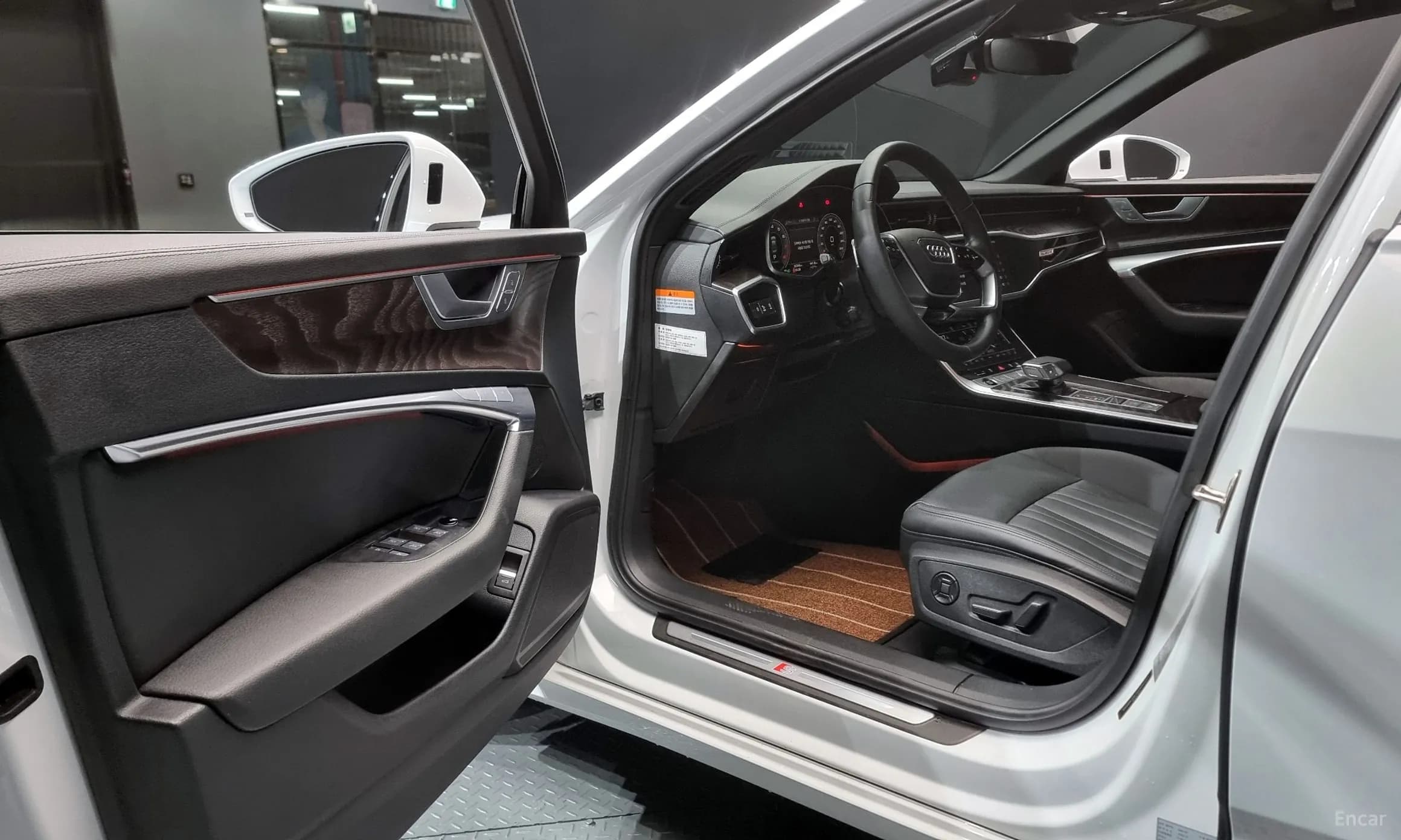A6 (C8)