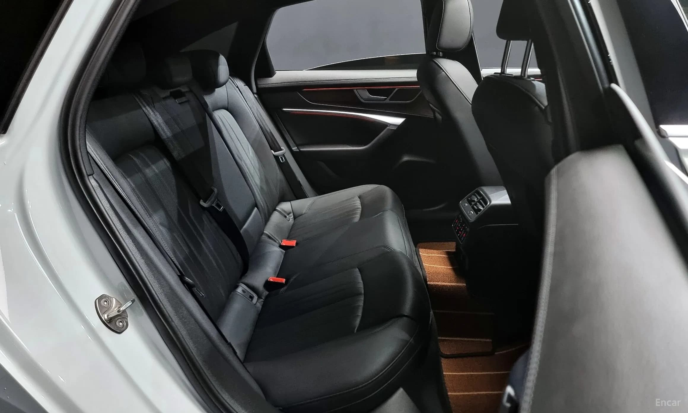 A6 (C8)