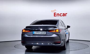 ES300h 7th Generation