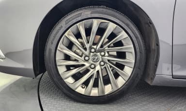 ES300h 7th Generation
