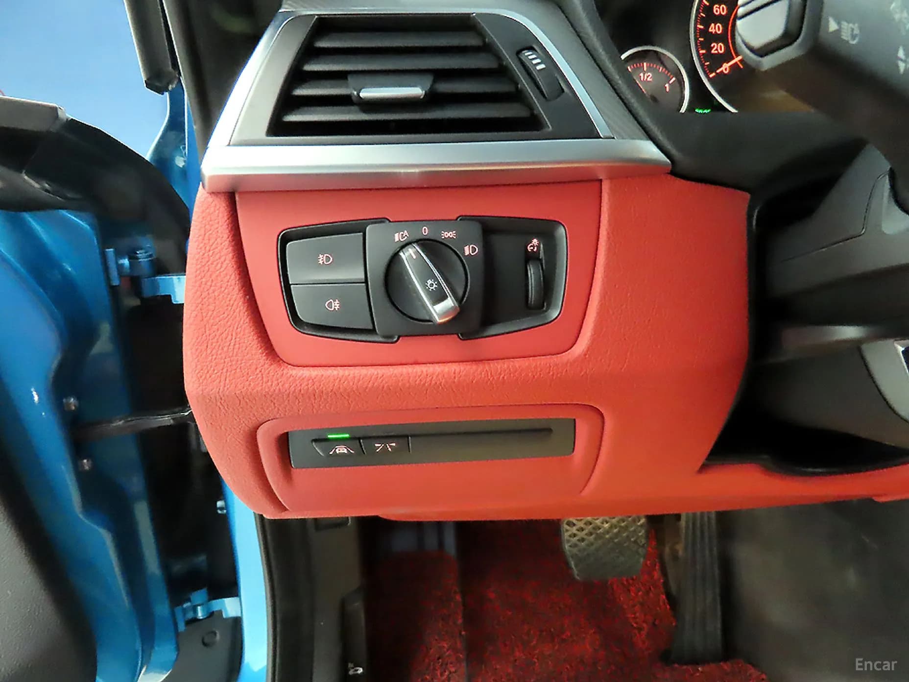 Series 4 (F32)