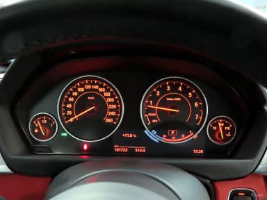 Series 4 (F32)