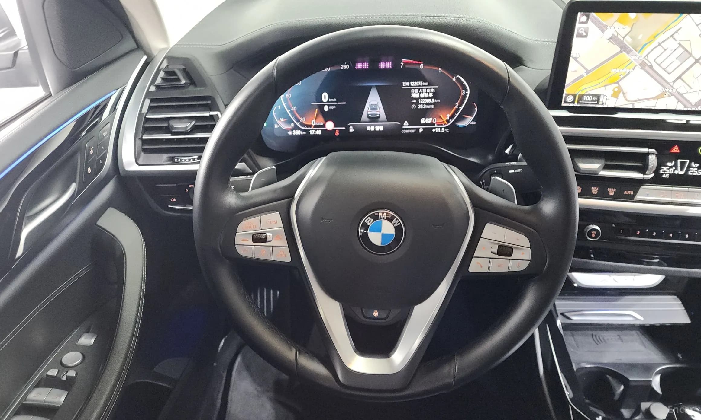 X4 (G02)
