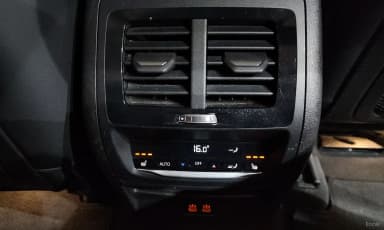 X4 (G02)