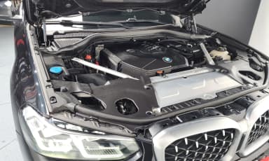 X4 (G02)