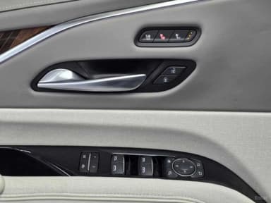 Escalade 5th Generation