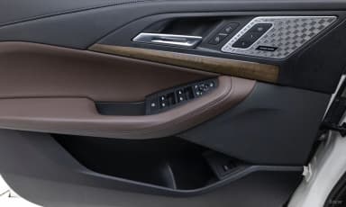 2 Series Active Tourer (U06)