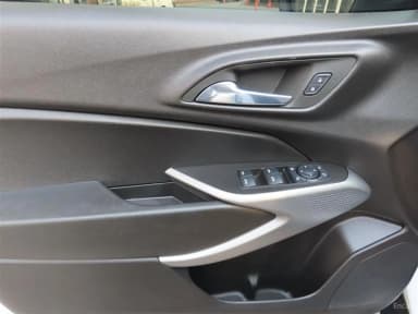 Trax Crossover