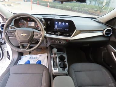 Trax Crossover