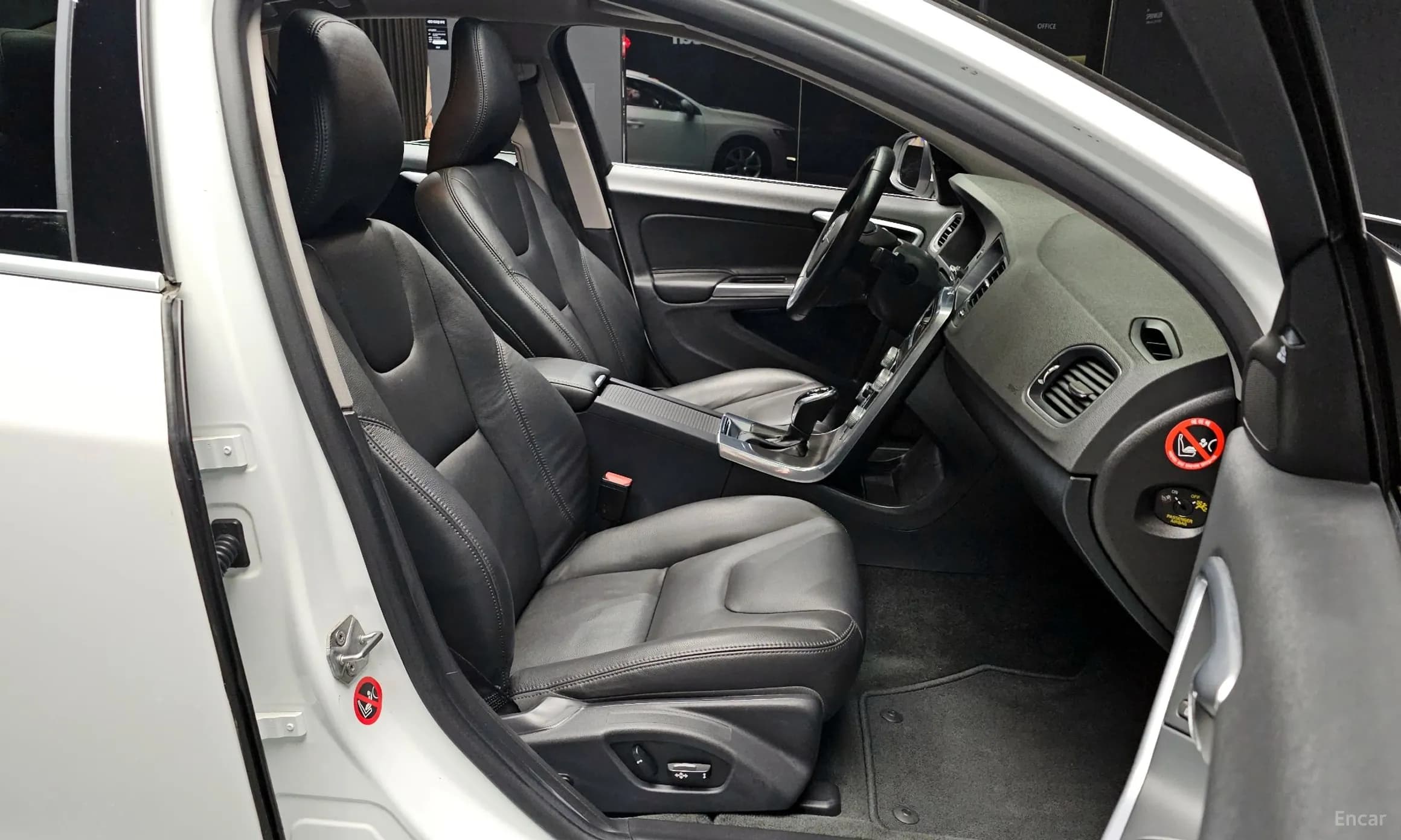 S60