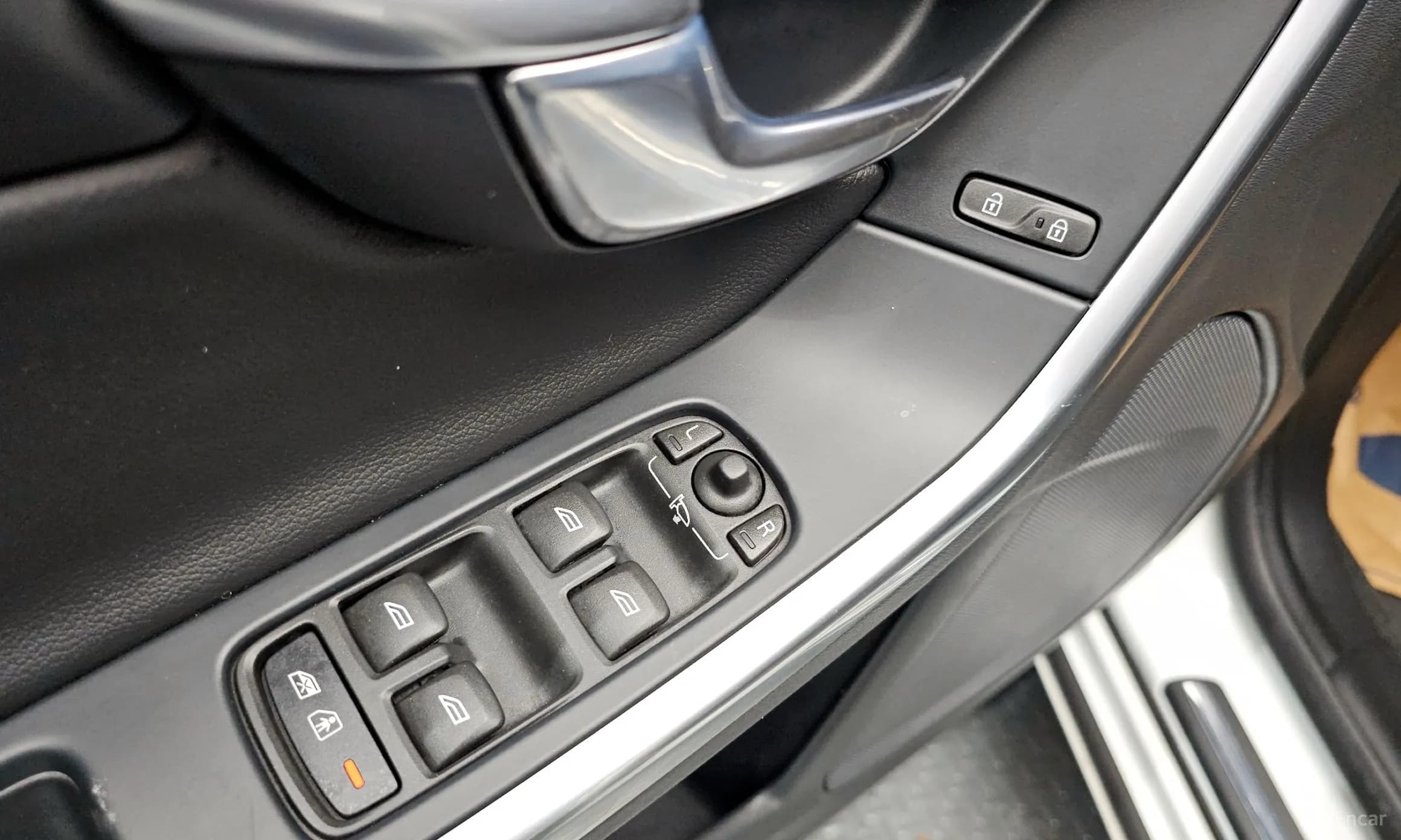 S60