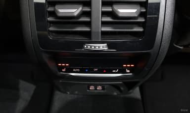 X3 (G01)