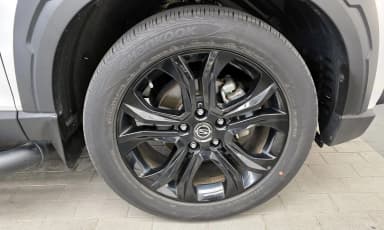 Rexton Sports Khan