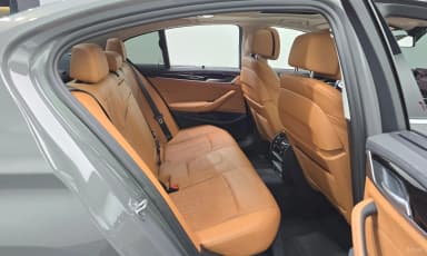 5 Series (G30)