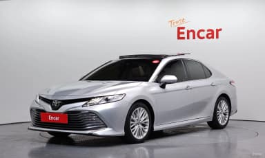 Camry (XV70)