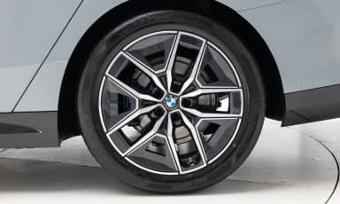 5 Series (G60)