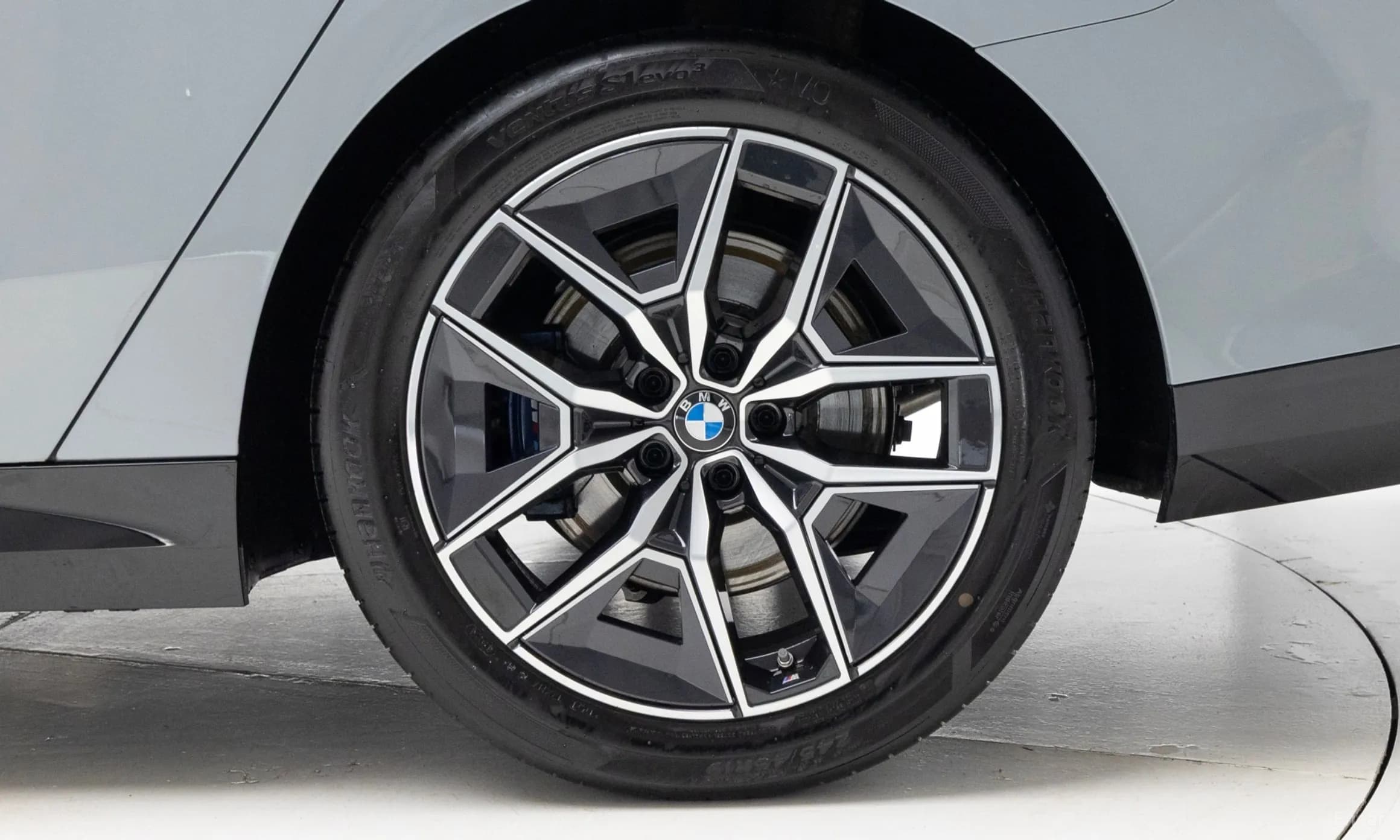 5 Series (G60)