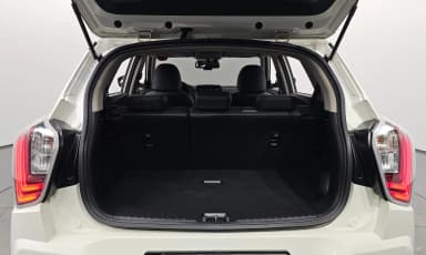 Berry New Tivoli