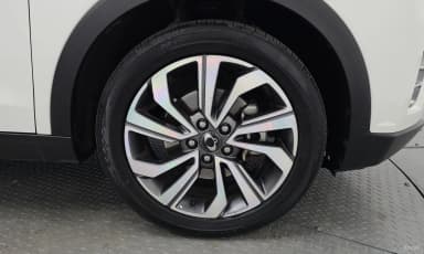 Berry New Tivoli