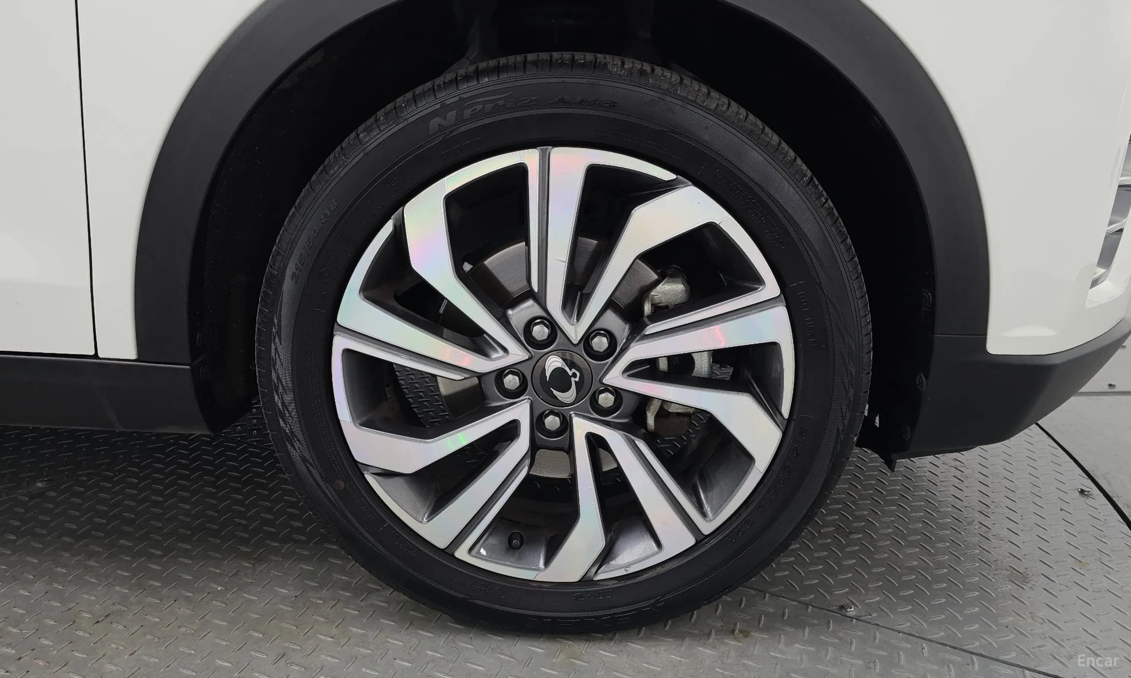 Berry New Tivoli