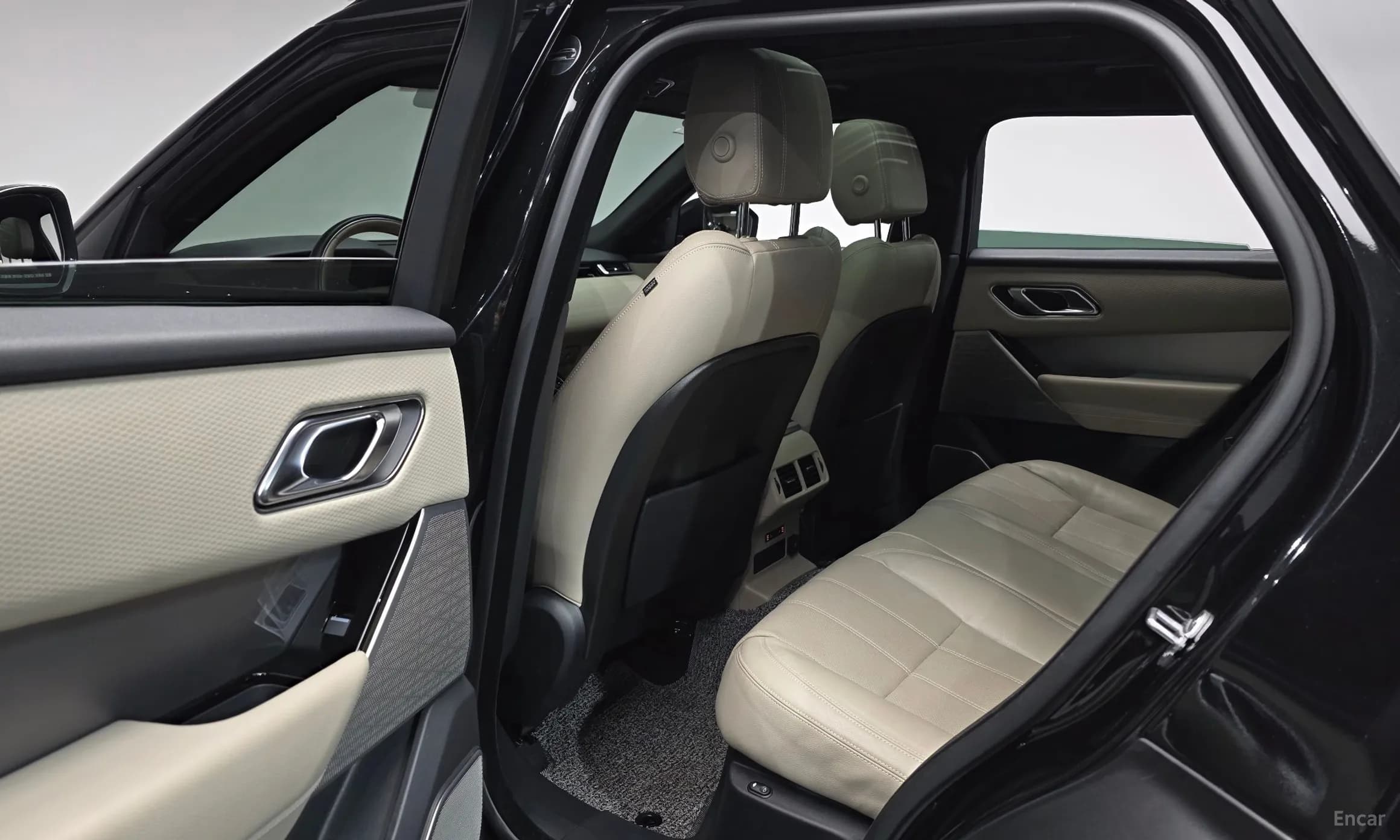 Range Rover Bella