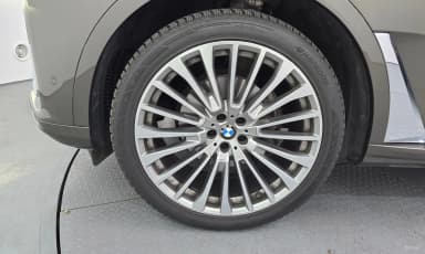 X7 (G07)