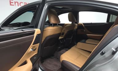 ES300h 7th Generation