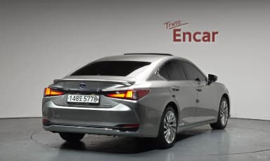 ES300h 7th Generation