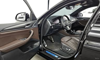 X4 (G02)