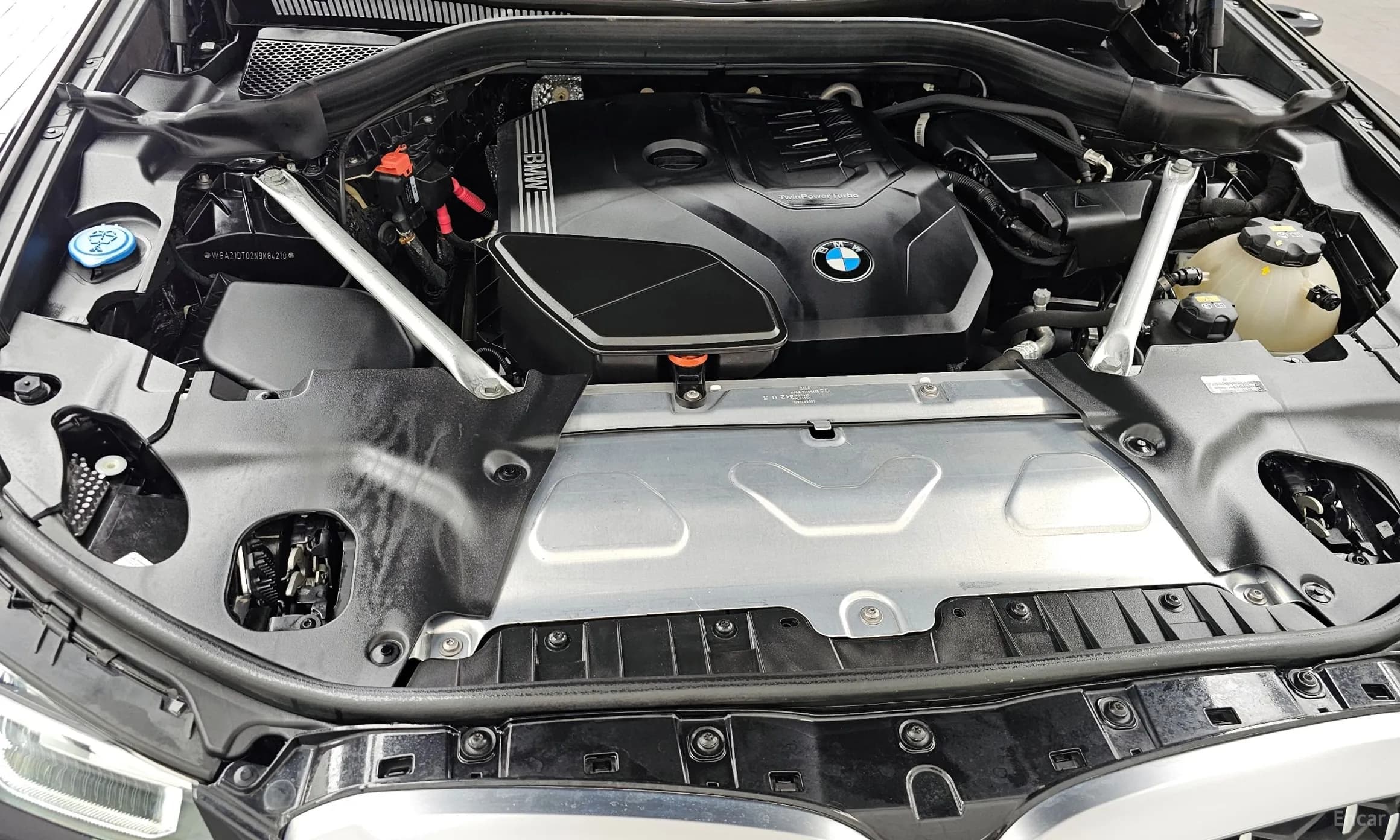 X4 (G02)