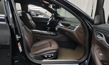 7 Series (G11)