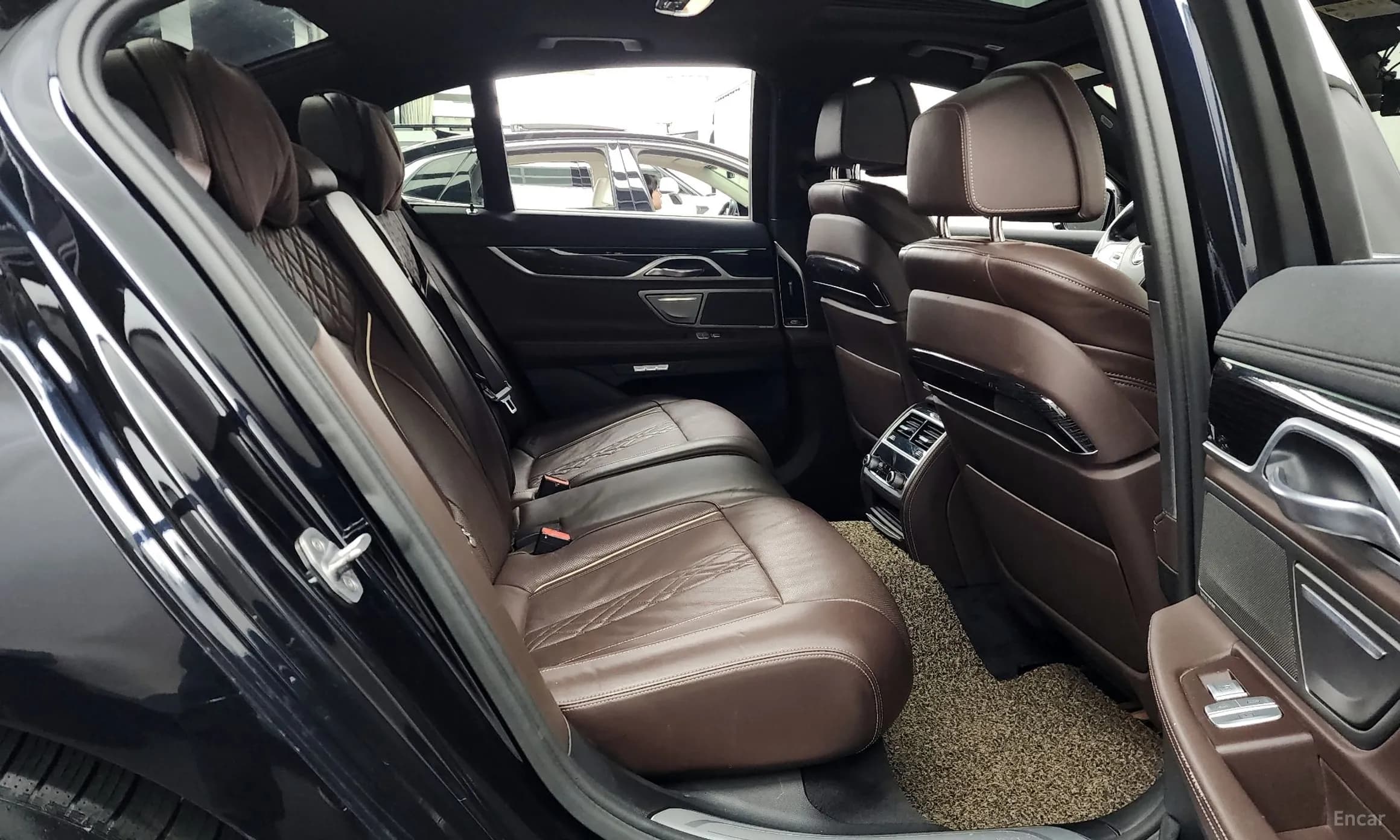 7 Series (G11)