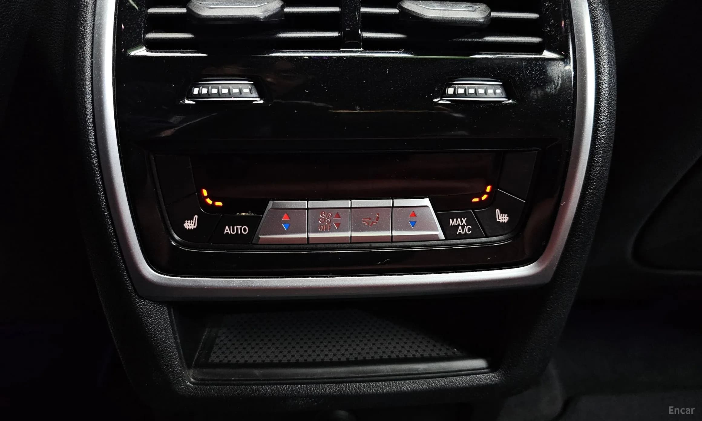 X6 (G06)