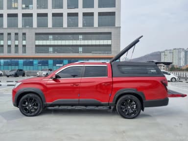 Rexton Sports Khan