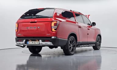 Rexton Sports Khan