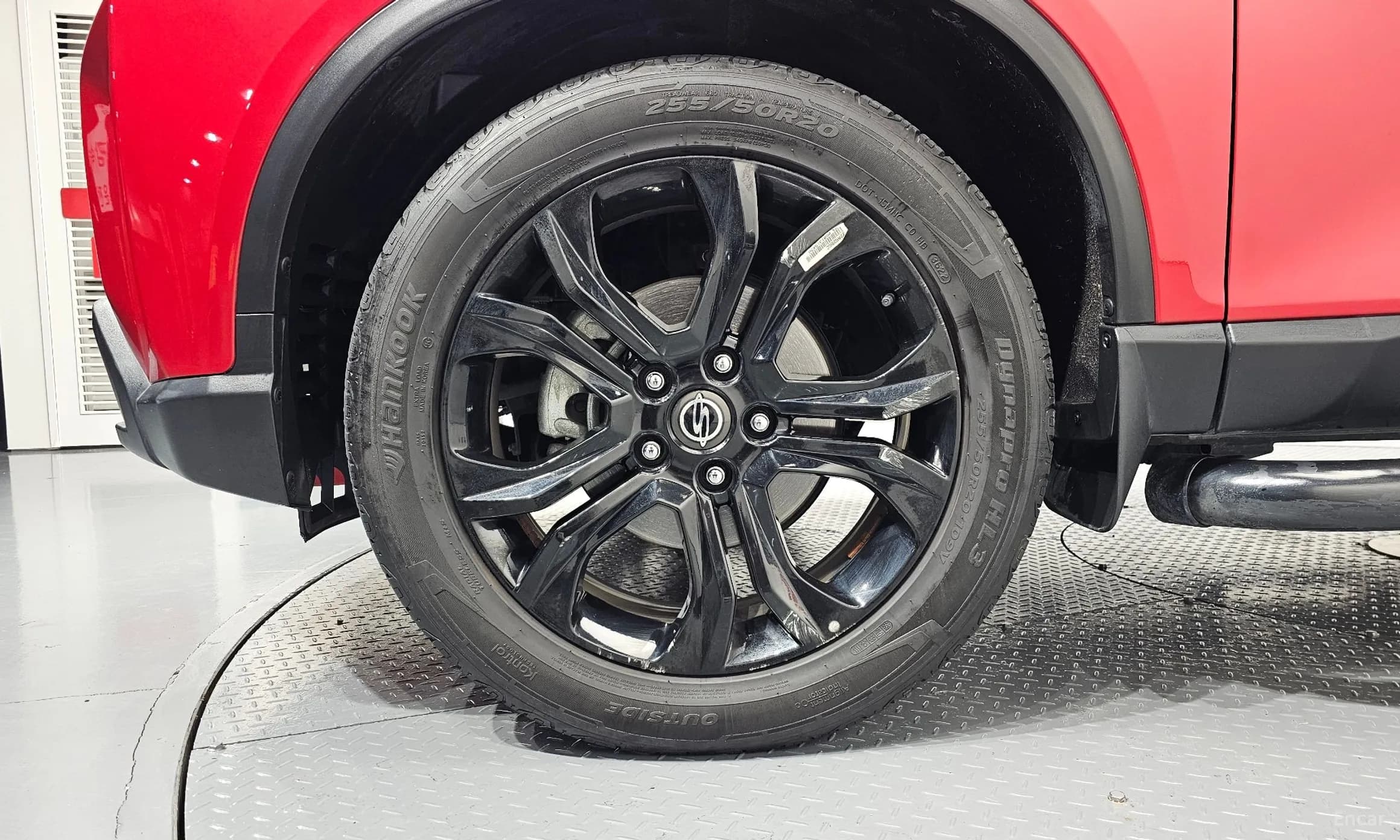 Rexton Sports Khan