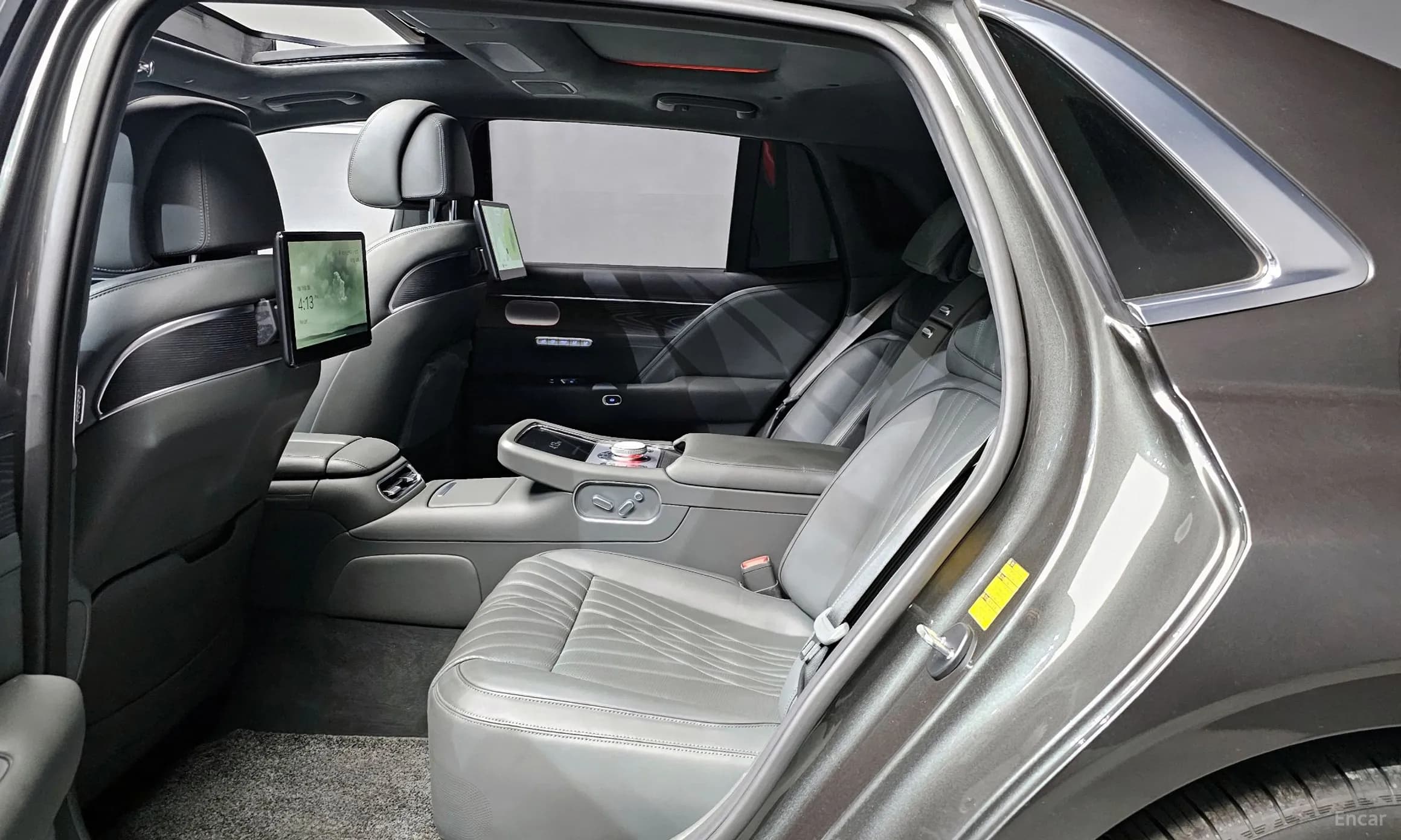 G90 (RS4)