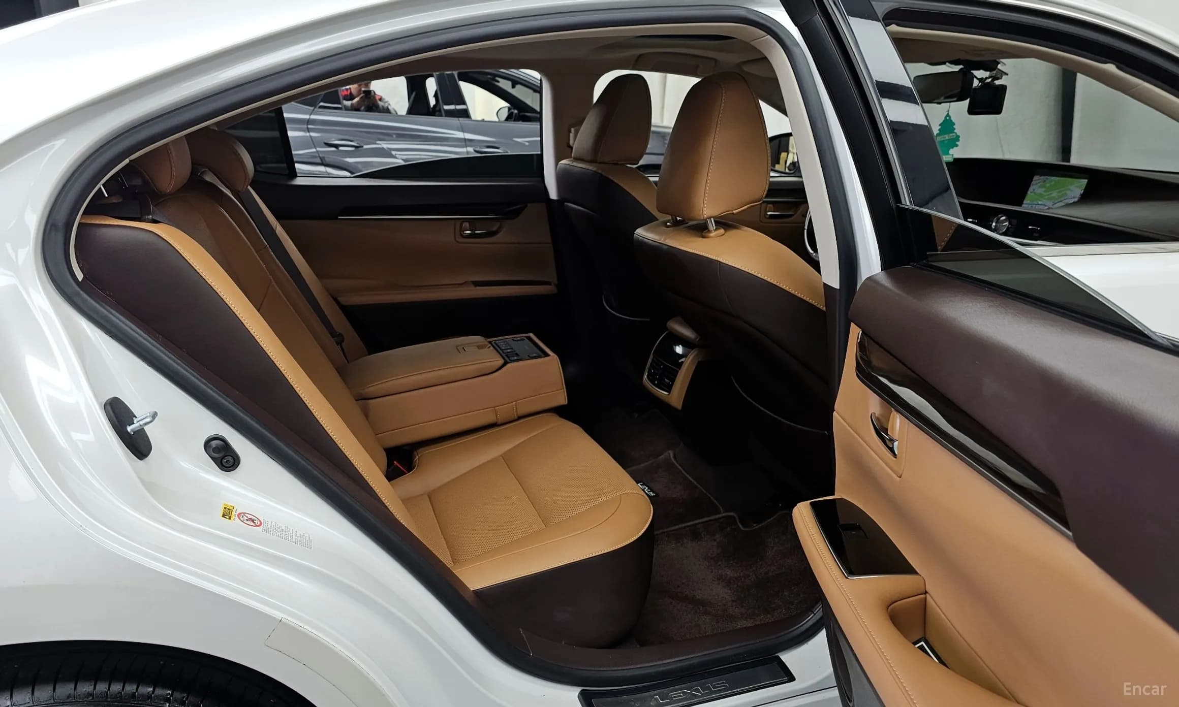 New ES350