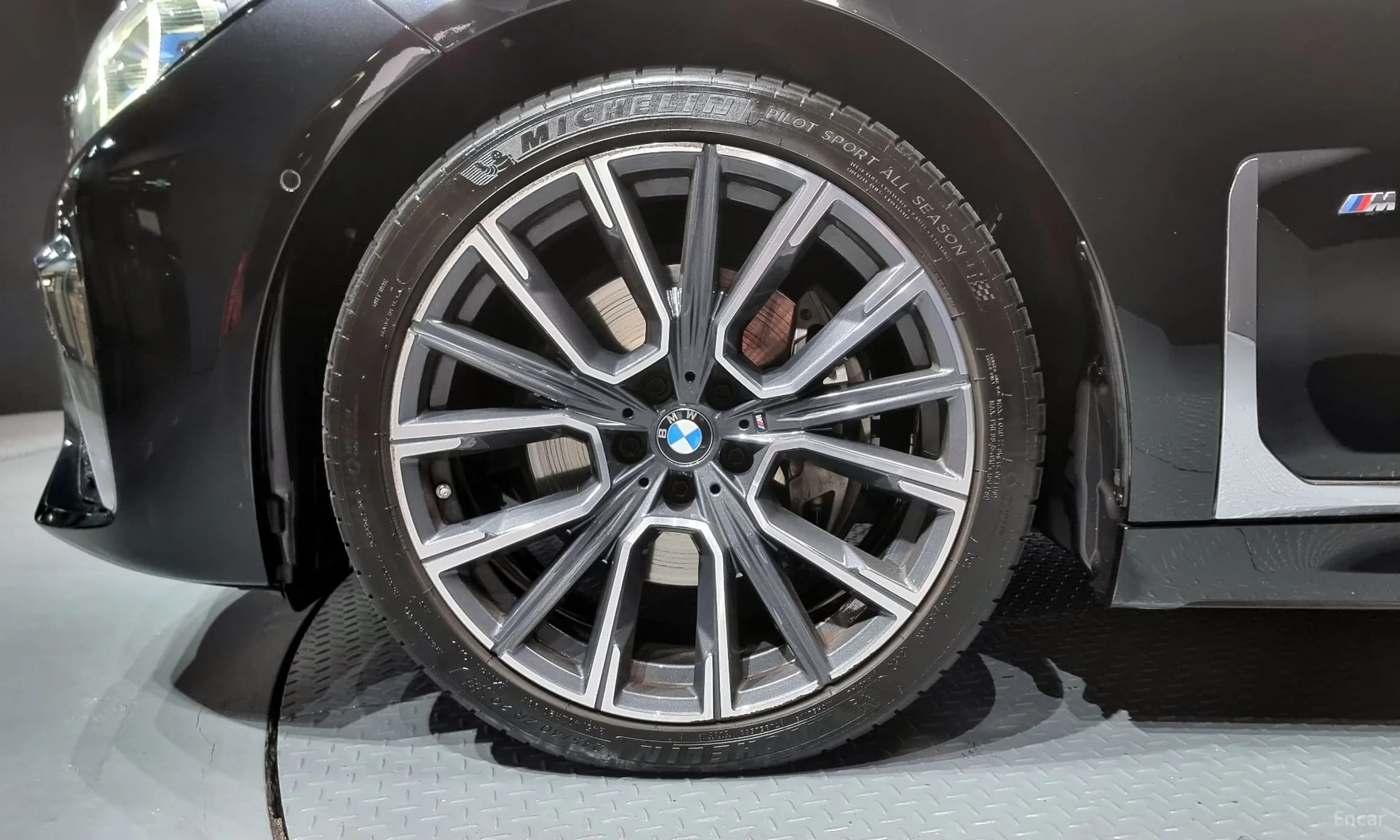 7 Series (G11)