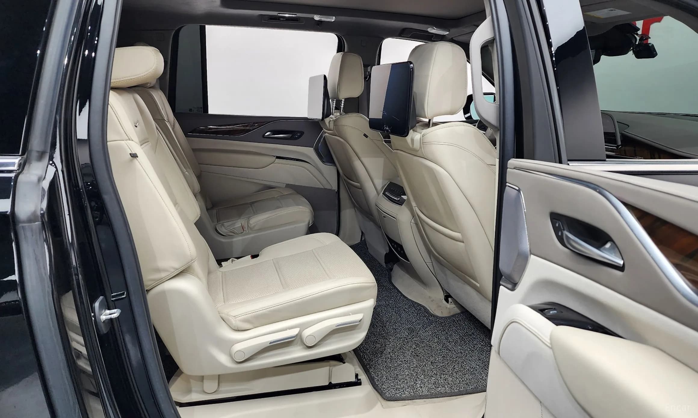 Escalade 5th Generation