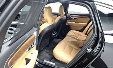 S90